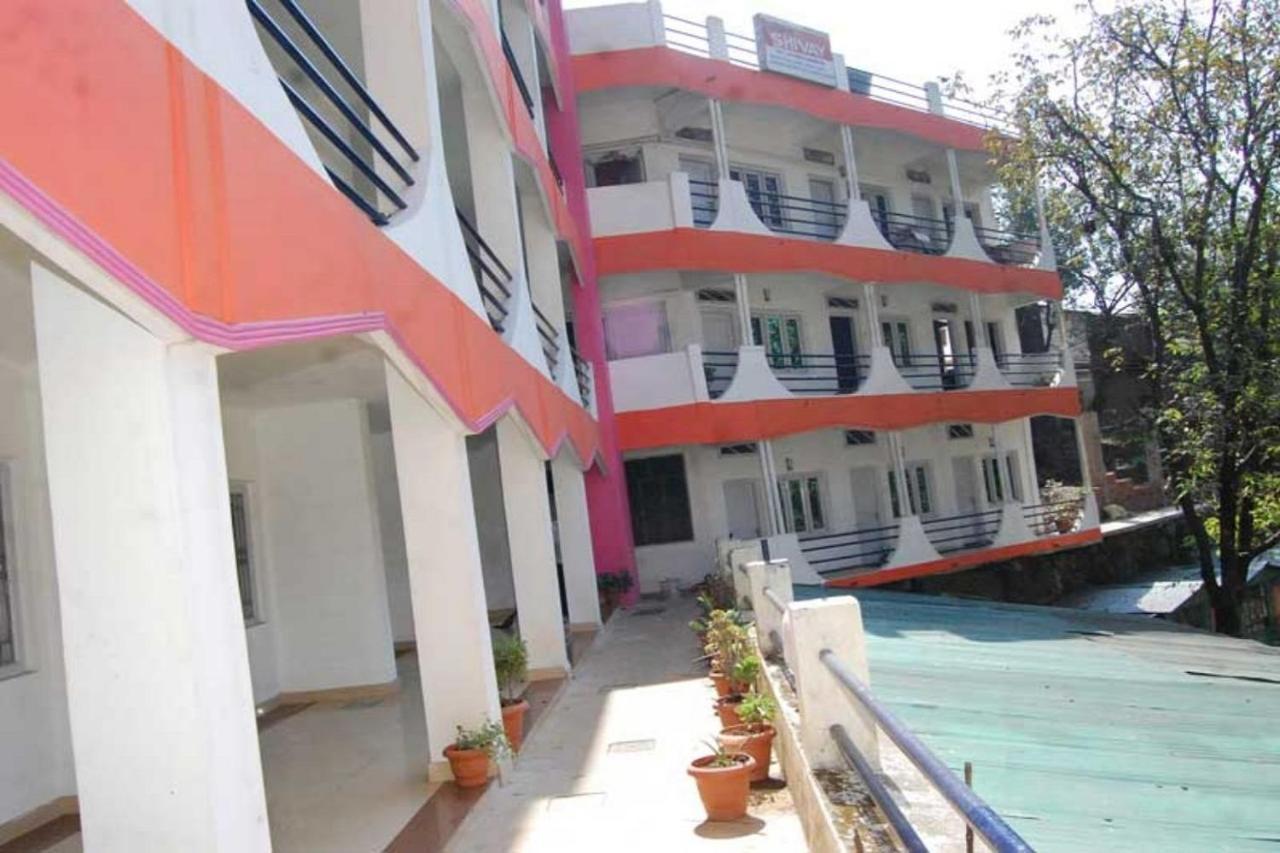 Goroomgo Hotel Shivay Near Kausani Chouraha - Mountain View - Excellent Customer Service エクステリア 写真