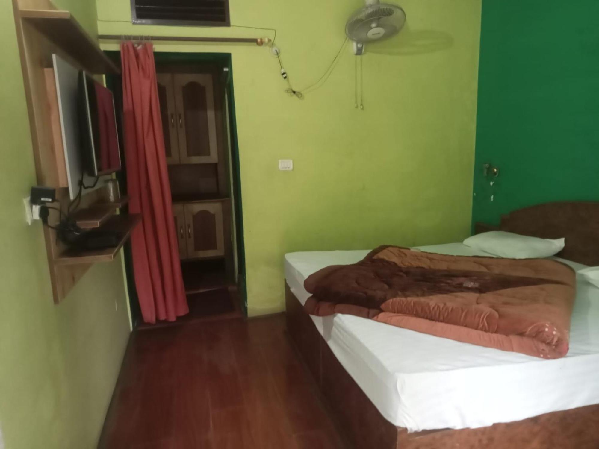 Goroomgo Hotel Shivay Near Kausani Chouraha - Mountain View - Excellent Customer Service エクステリア 写真